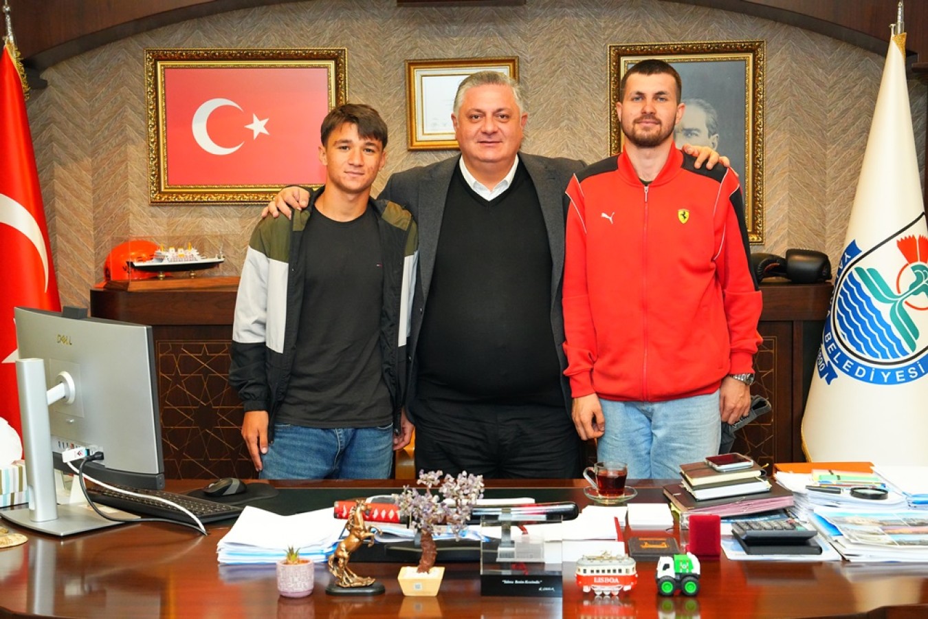 BAŞKAN GÜREL DUYARLI GENÇLERE TEŞEKKÜR ETTİ