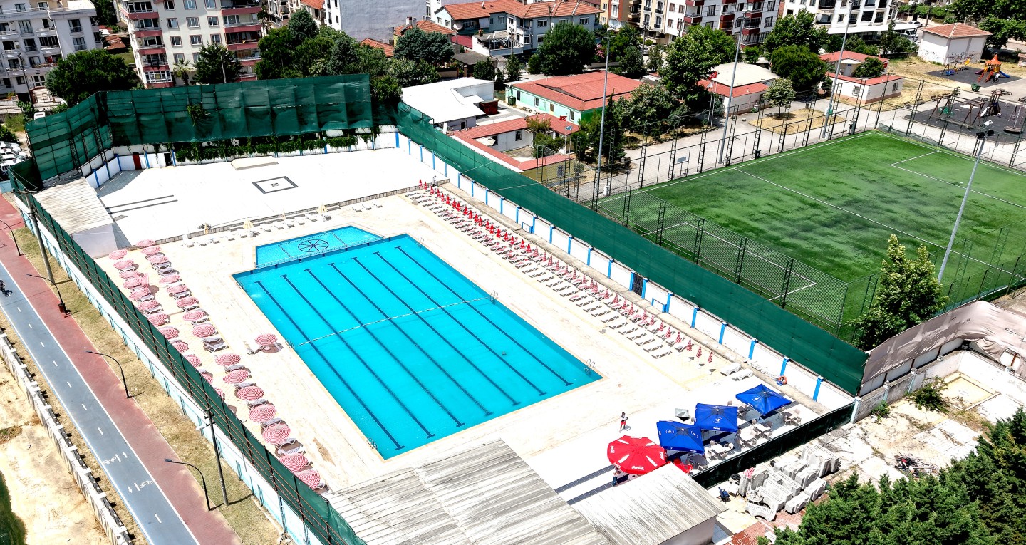 ‘ÇİÇEK HAVUZ’ YENİ SEZONDA KAPILARINI AÇTI