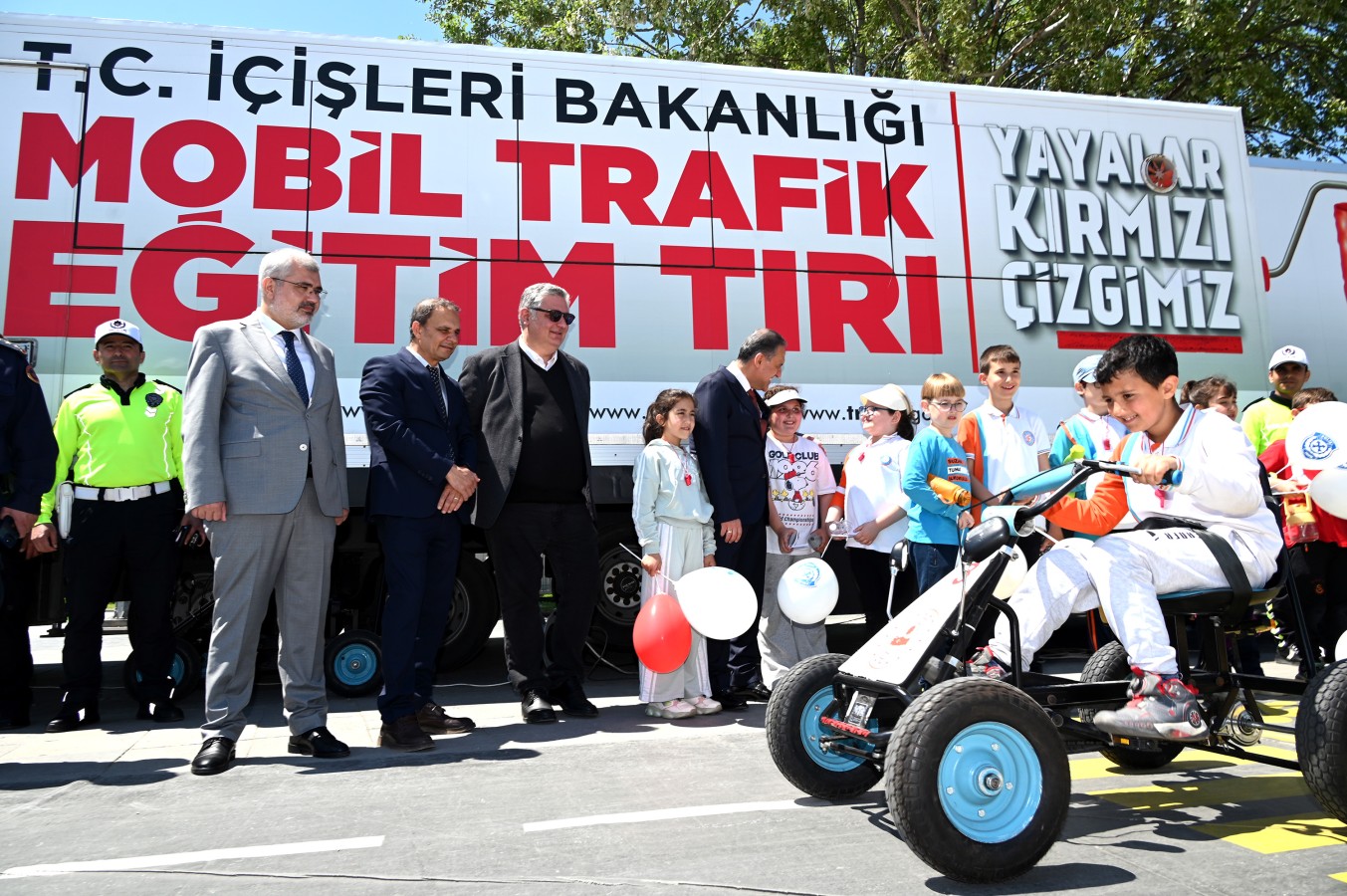 ‘TRAFİK GÜVENLİĞİ ORTAK SORUMLULUĞUMUZ’