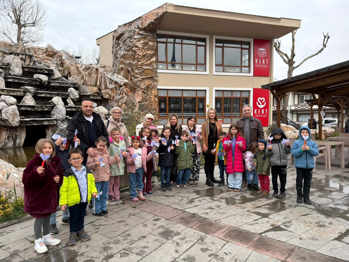 YALOVA’DA ÖĞRENCİLER İÇİN KÜTÜPHANE SAATLERİ UZATILDI