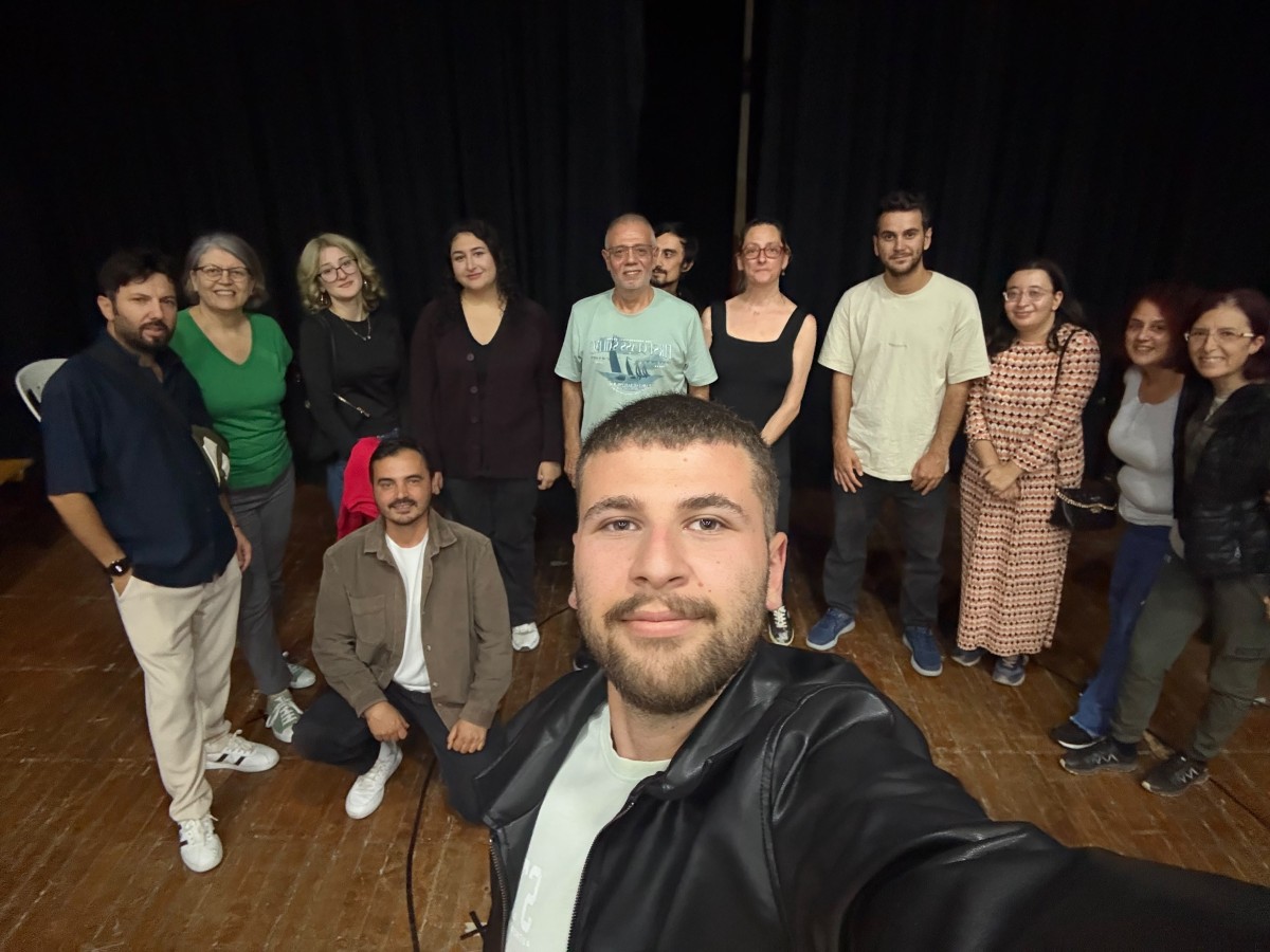 YETİŞKİNLER İÇİN KARMA TİYATRO ÇALIŞMALARI SÜRÜYOR