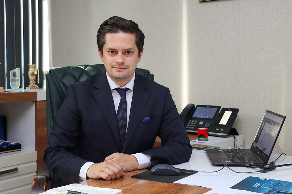 Ömür BAYAR