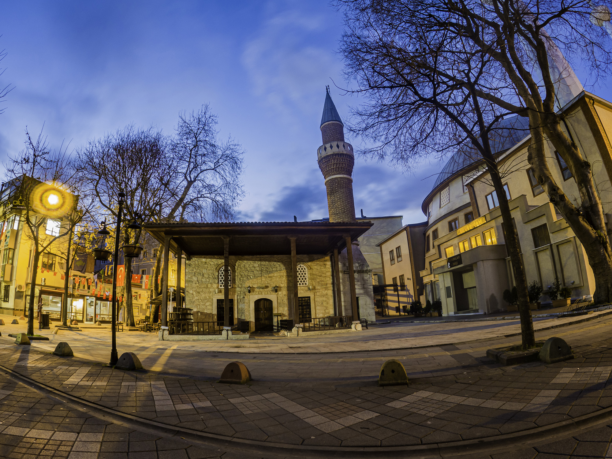 RÜSTEMPAŞA CAMİİ